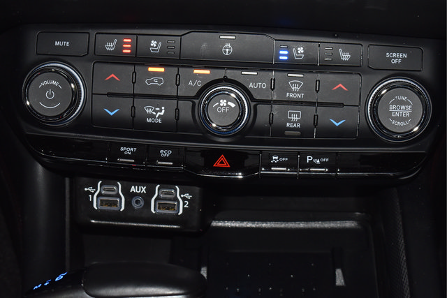 Used 2025 Dodge Durango R/T AWD/4WD image 35