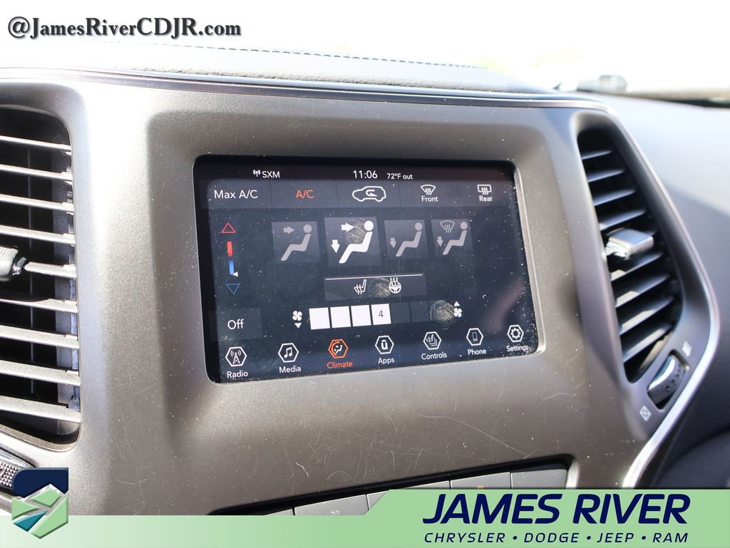 Used 2021 Jeep Cherokee Latitude Lux w/ Mopar Interior Package AWD/4WD image 32