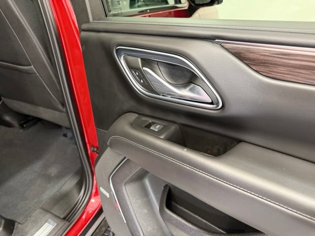 Used 2023 Chevrolet Suburban Z71 w/ Z71 Off-Road Package AWD/4WD image 35