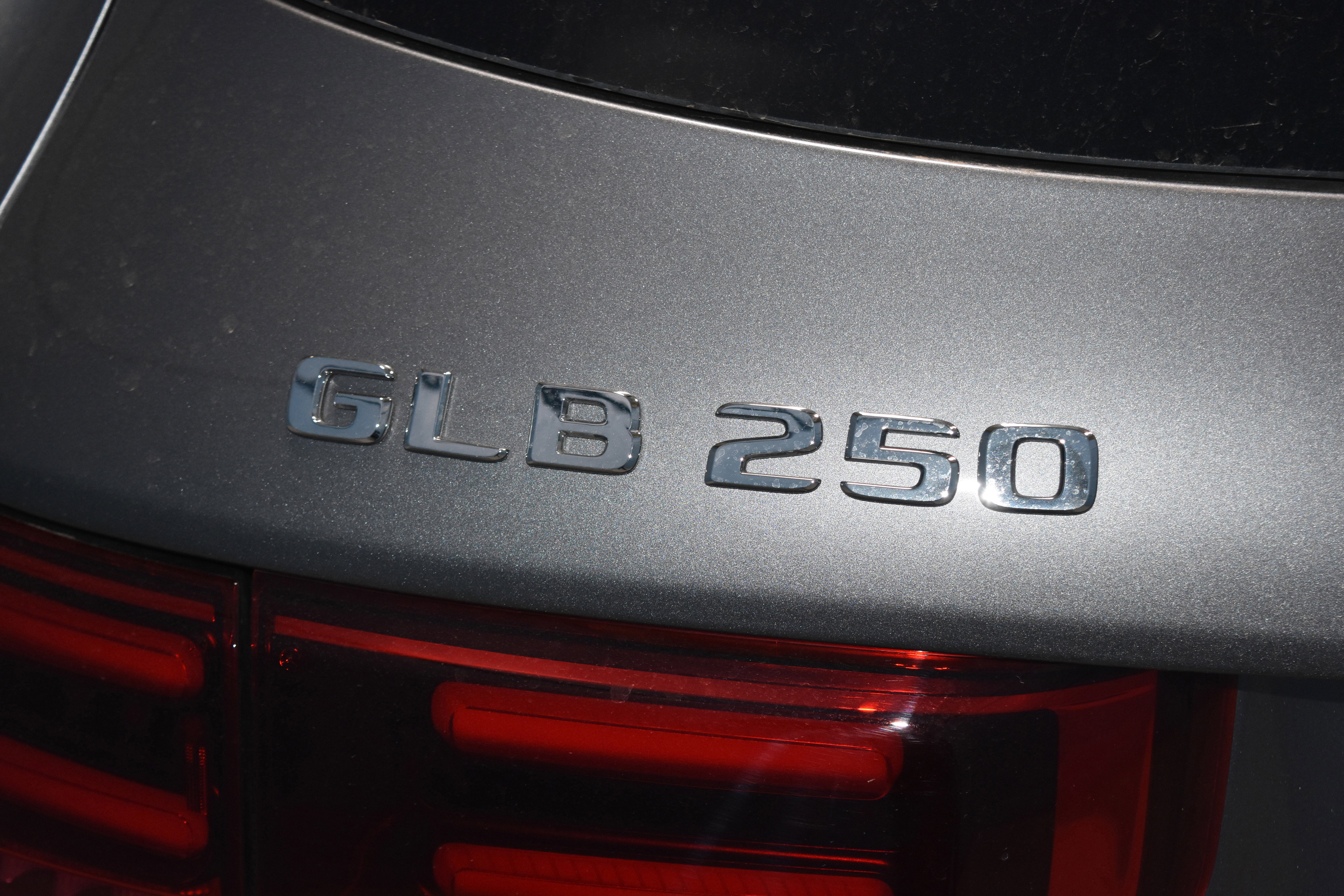 New 2026 Mercedes-Benz GLB 250 4MATIC image 25