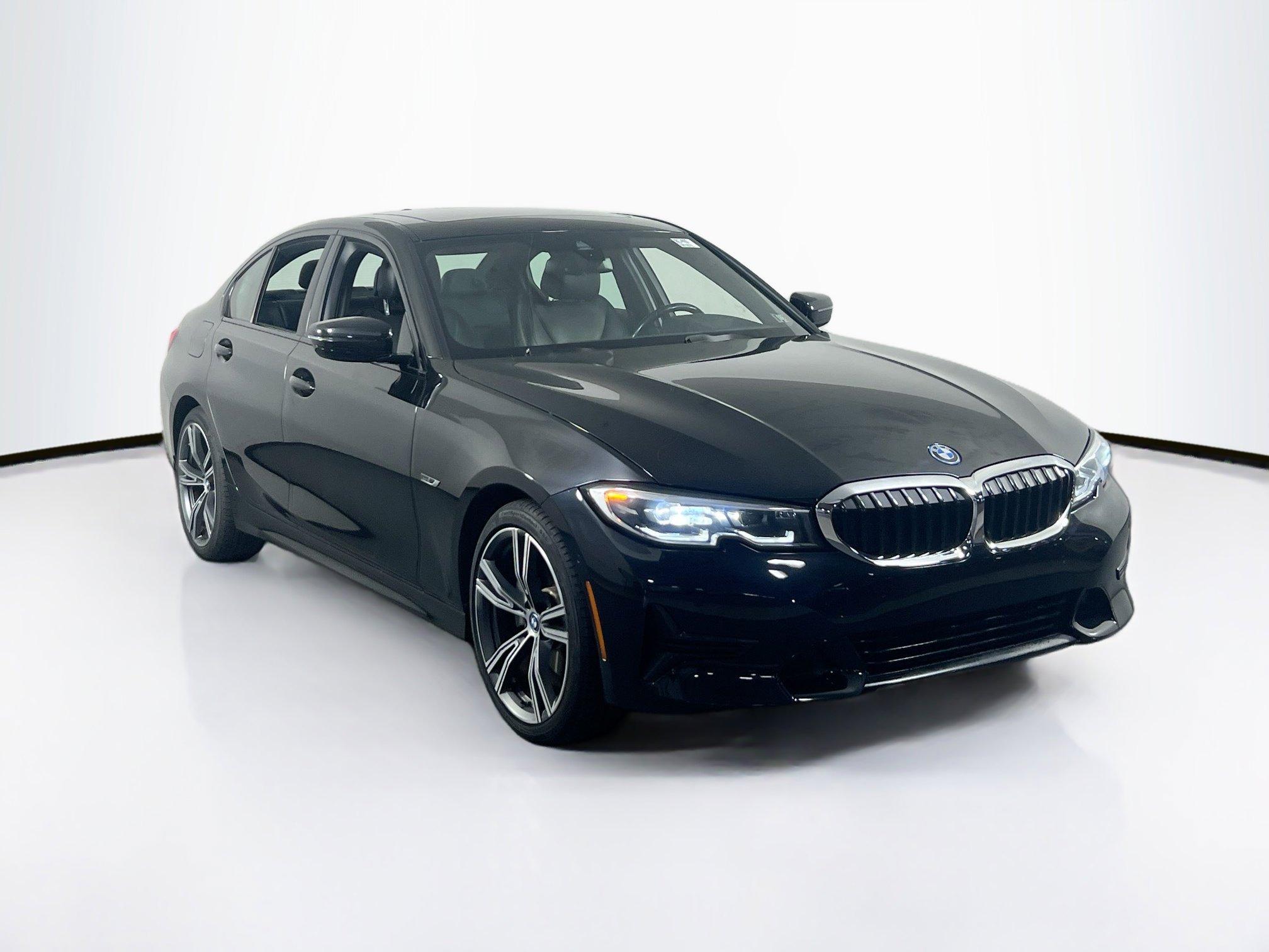 Used 2022 BMW 330e xDrive w/ Premium Package image 3