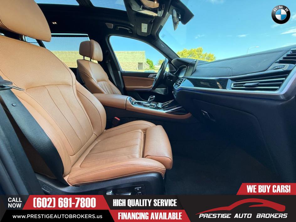 Used 2021 BMW X7 M50i w/ Executive Package image 54