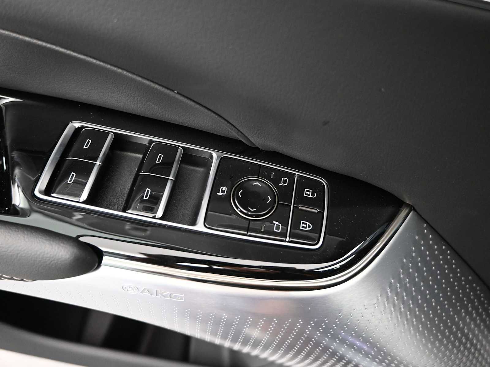 New 2026 Cadillac Lyriq V image 16