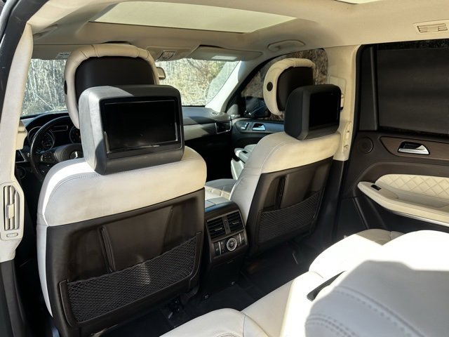 Used 2018 Mercedes-Benz GLS 550 4MATIC image 16