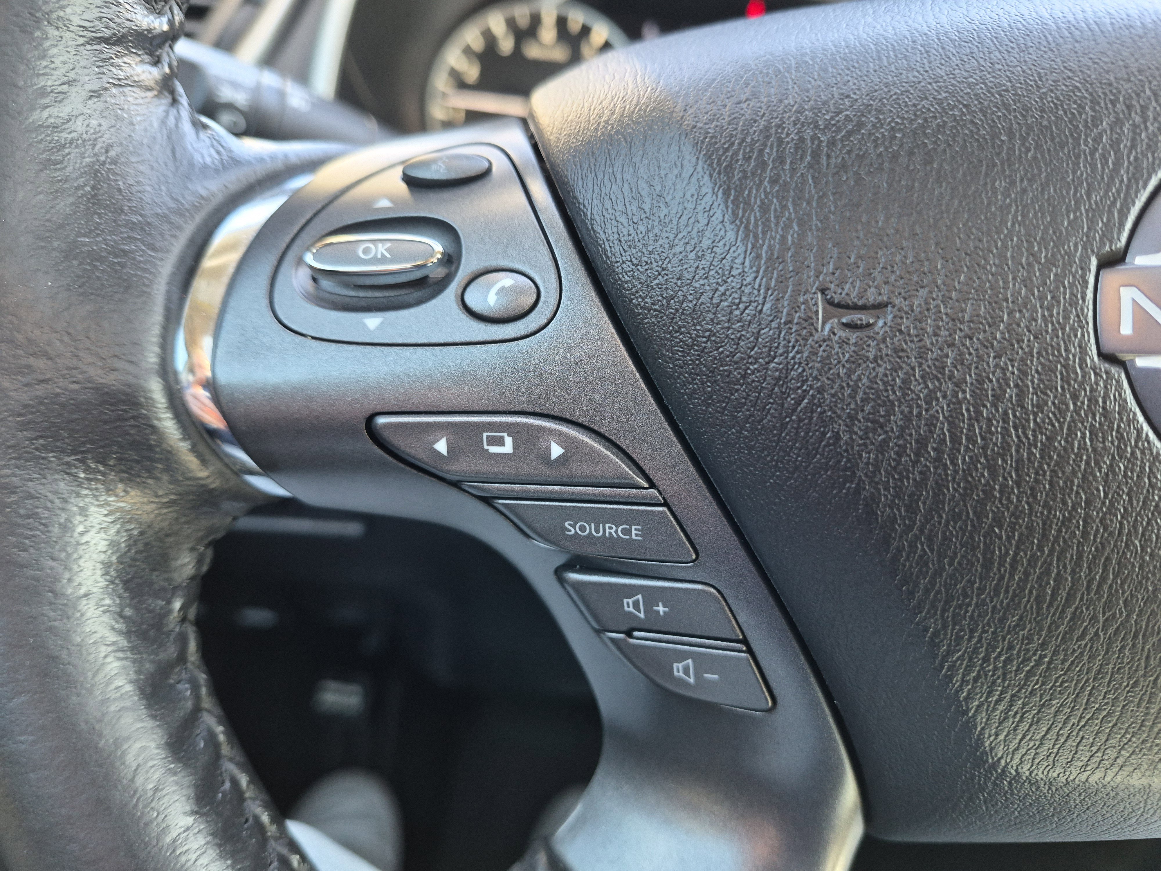 Used 2023 Nissan Murano Platinum w/ Cargo Package FWD image 20