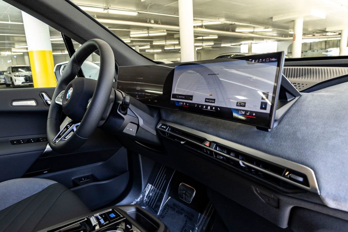 New 2026 BMW iX xDrive45 w/ M Sport Package image 29