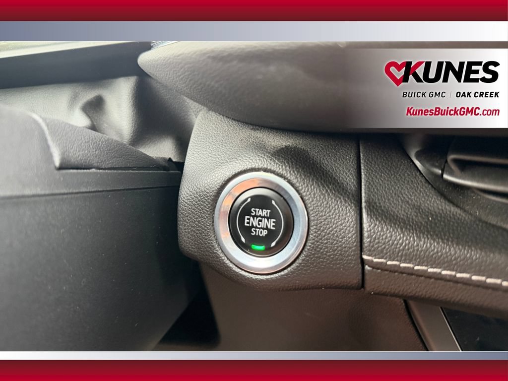 Used 2023 Buick Envision Essence w/ Sport Touring Package AWD/4WD image 31
