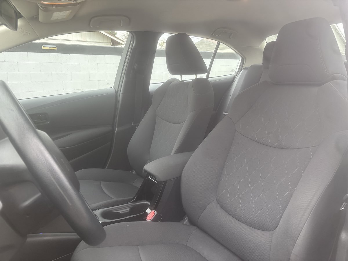Used 2022 Toyota Corolla LE image 9