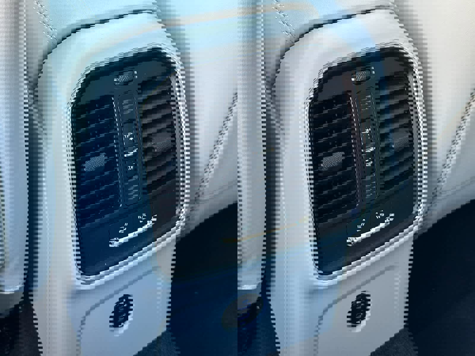 New 2026 Porsche Macan image 14