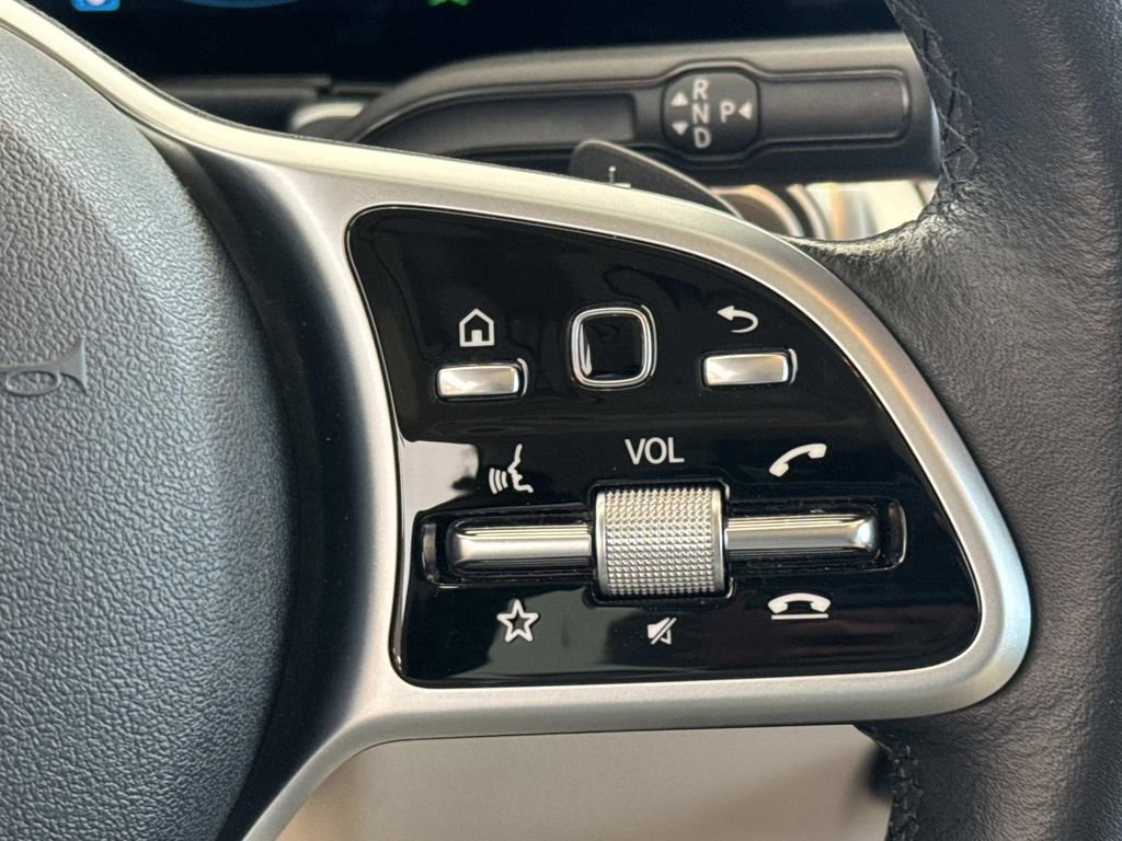 Used 2021 Mercedes-Benz GLB 250 image 24