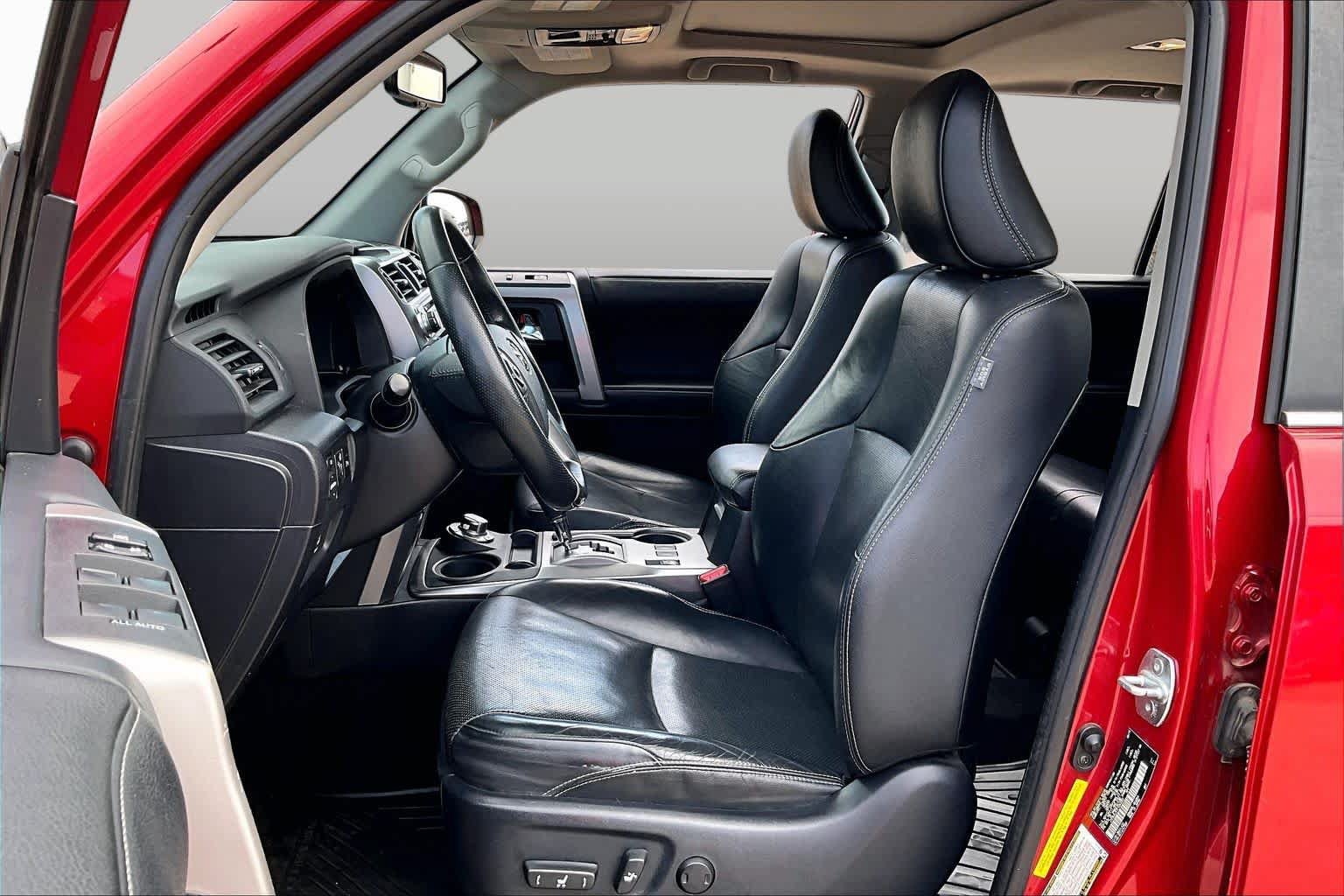 Used 2015 Toyota 4Runner Limited AWD/4WD image 8