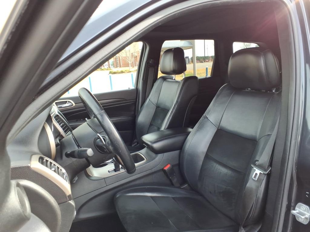 Used 2014 Jeep Grand Cherokee Altitude image 4