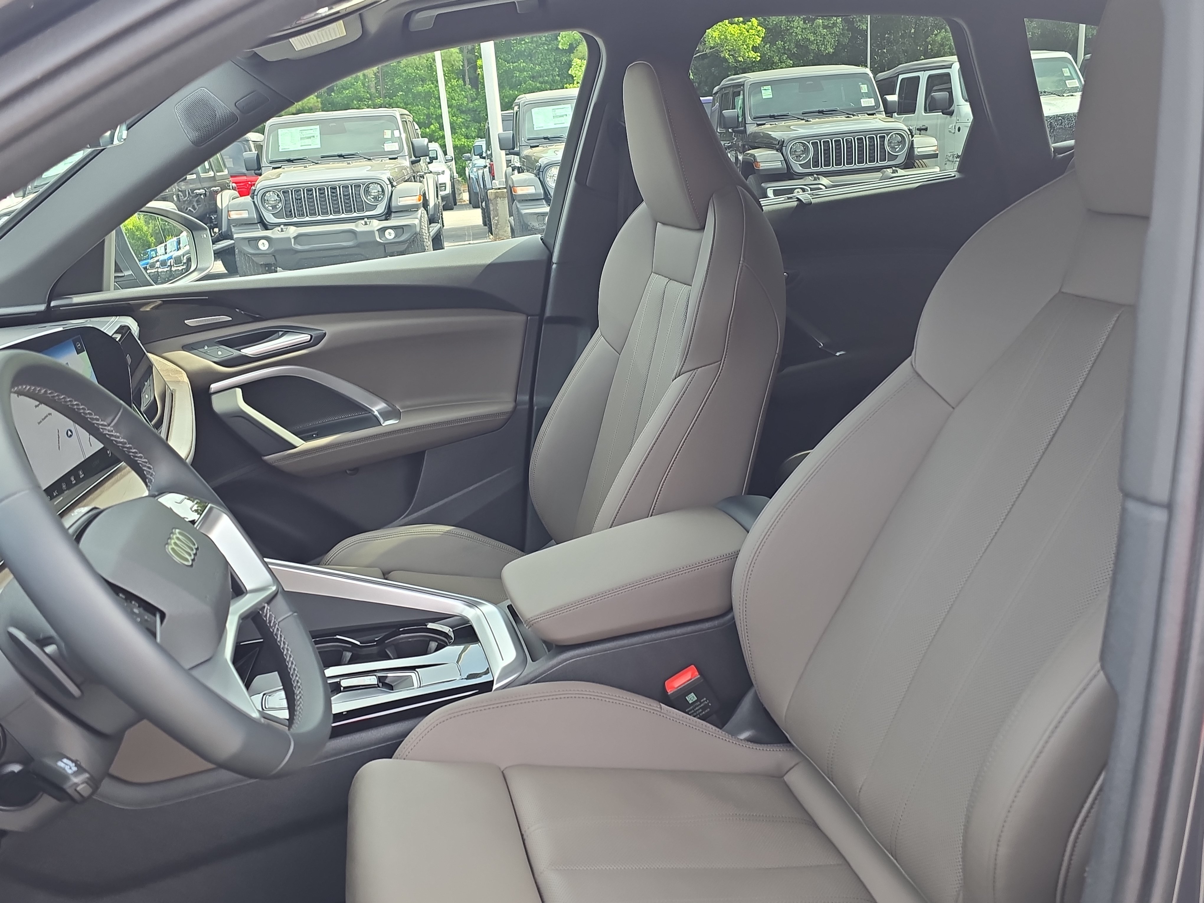 Certified 2025 Audi Q5 Prestige AWD/4WD image 15