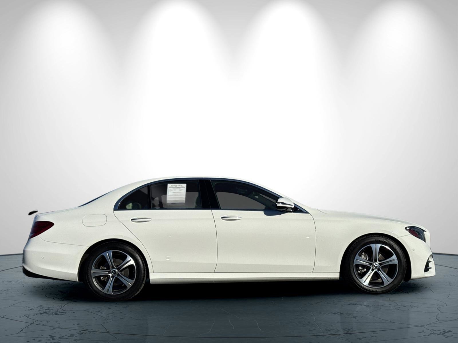 Used 2019 Mercedes-Benz E 300 image 3