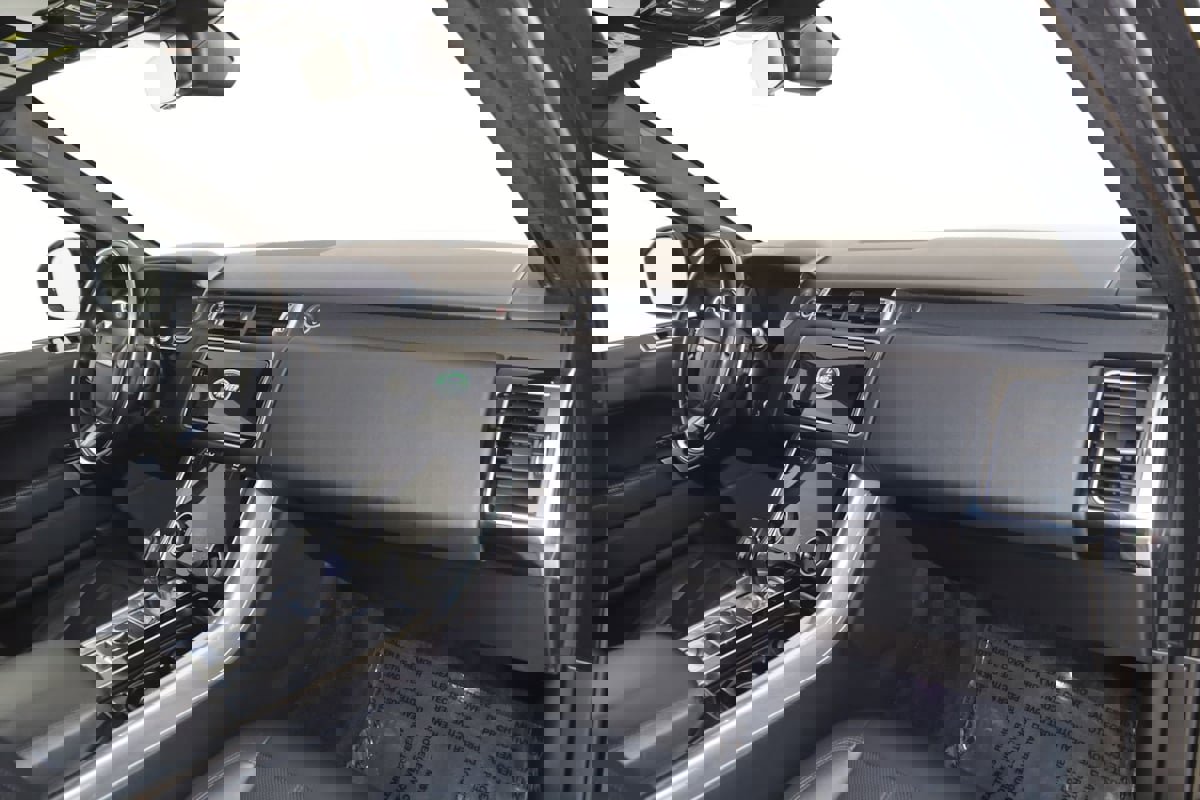 Used 2021 Land Rover Range Rover Sport HSE Silver Edition image 45