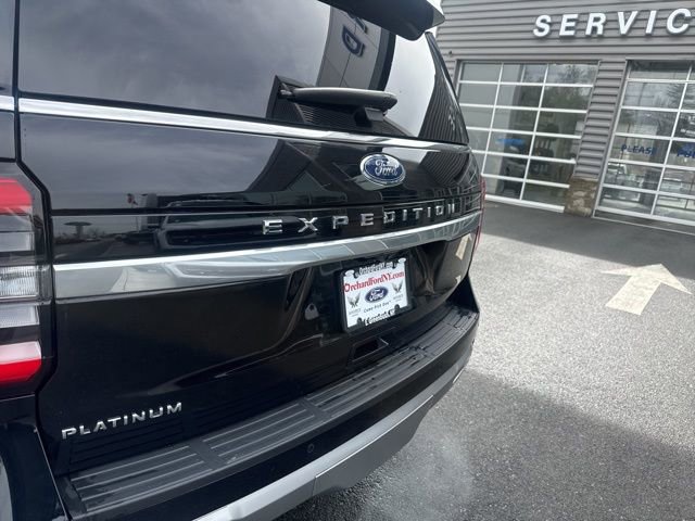 Used 2024 Ford Expedition Platinum image 10