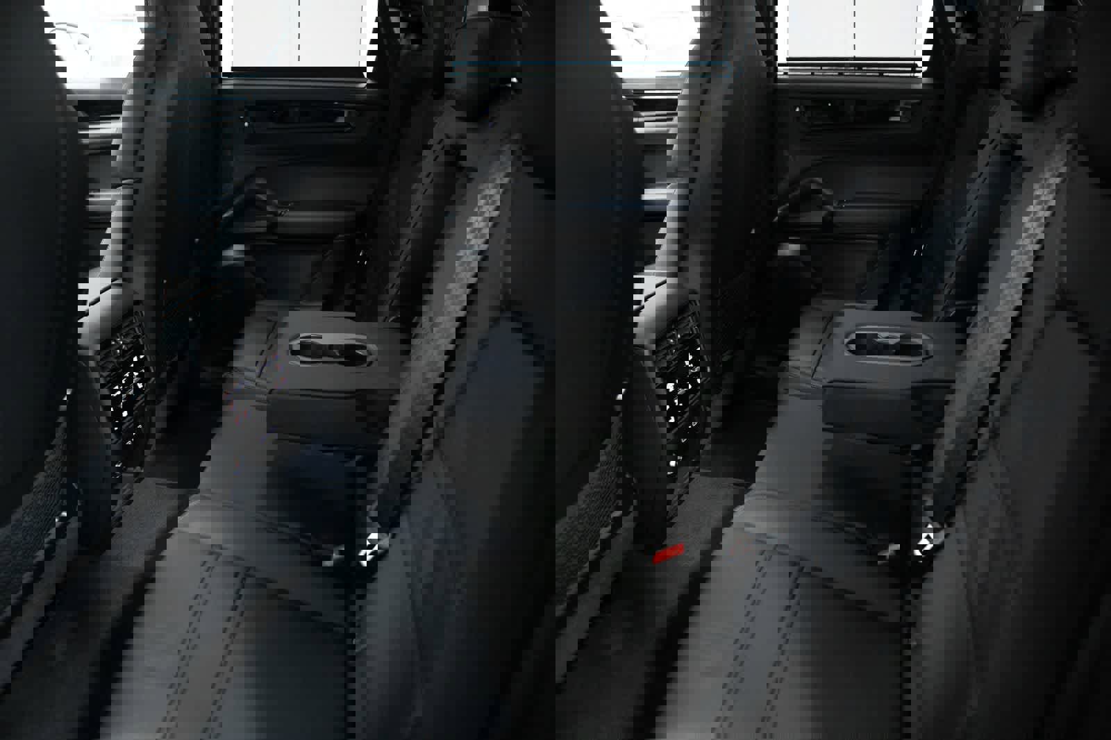 New 2026 Porsche Cayenne GTS image 37