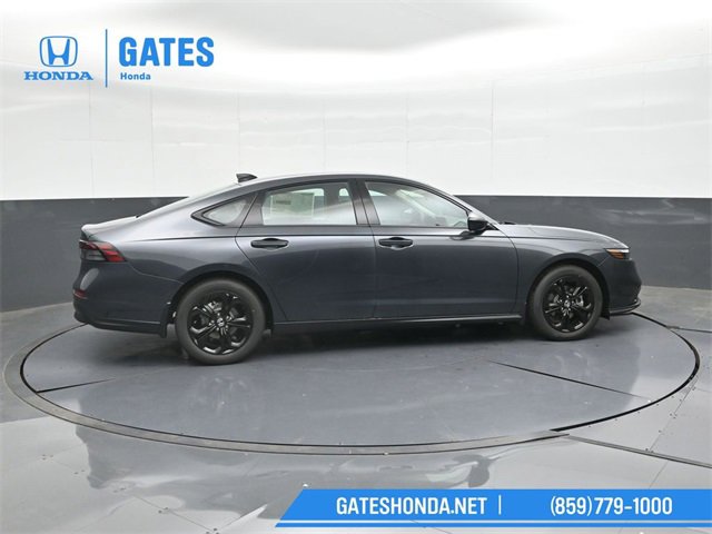 New 2025 Honda Accord SE image 3