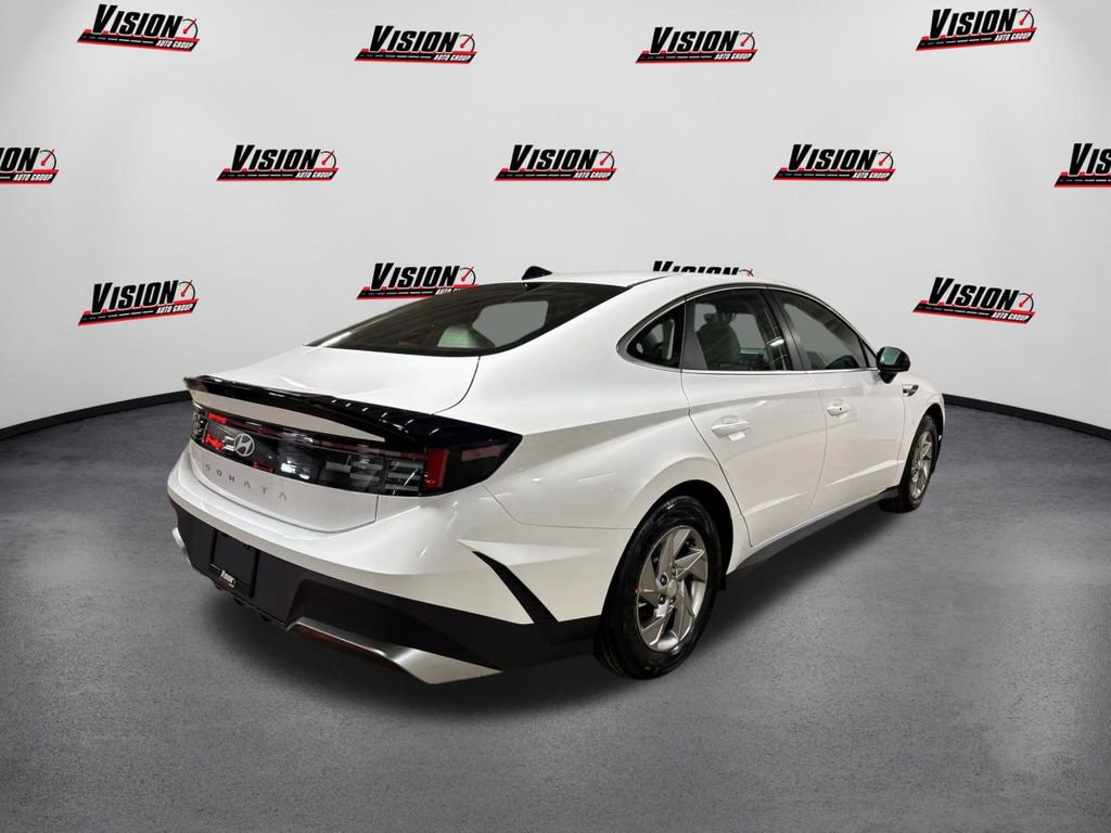 New 2026 Hyundai Sonata SE FWD image 5