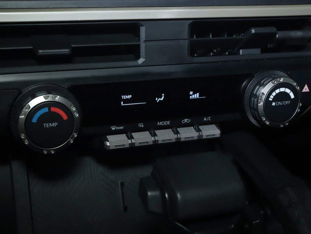 Used 2024 Toyota Tacoma SR image 26