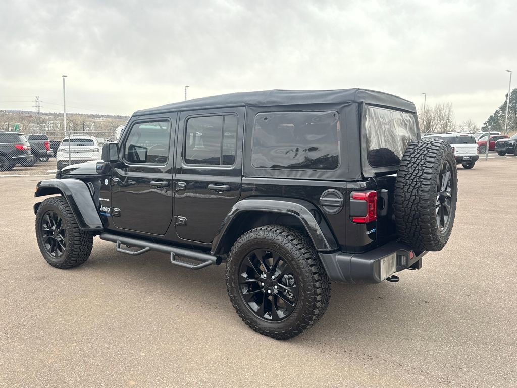 Used 2021 Jeep Wrangler Unlimited Sahara w/ Cold Weather Group image 5