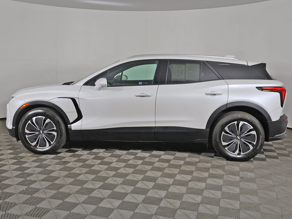 Used 2024 Chevrolet Blazer EV LT AWD/4WD image 19