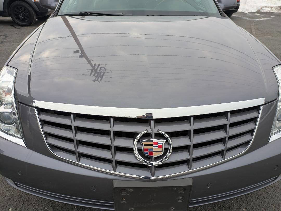 Used 2006 Cadillac DTS Performance image 8