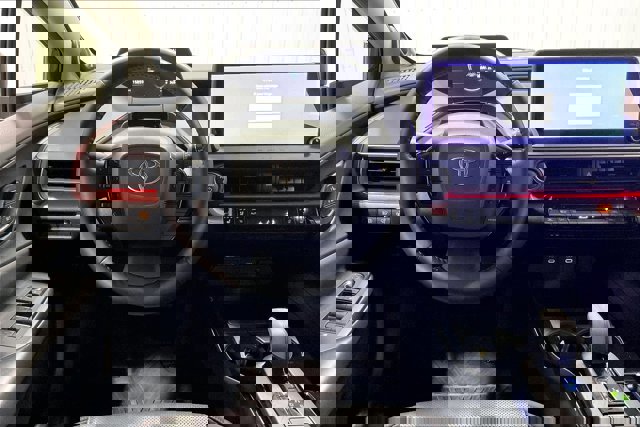 Used 2023 Toyota Prius Prime Premium w/ Advanced Technology Package FWD image 5