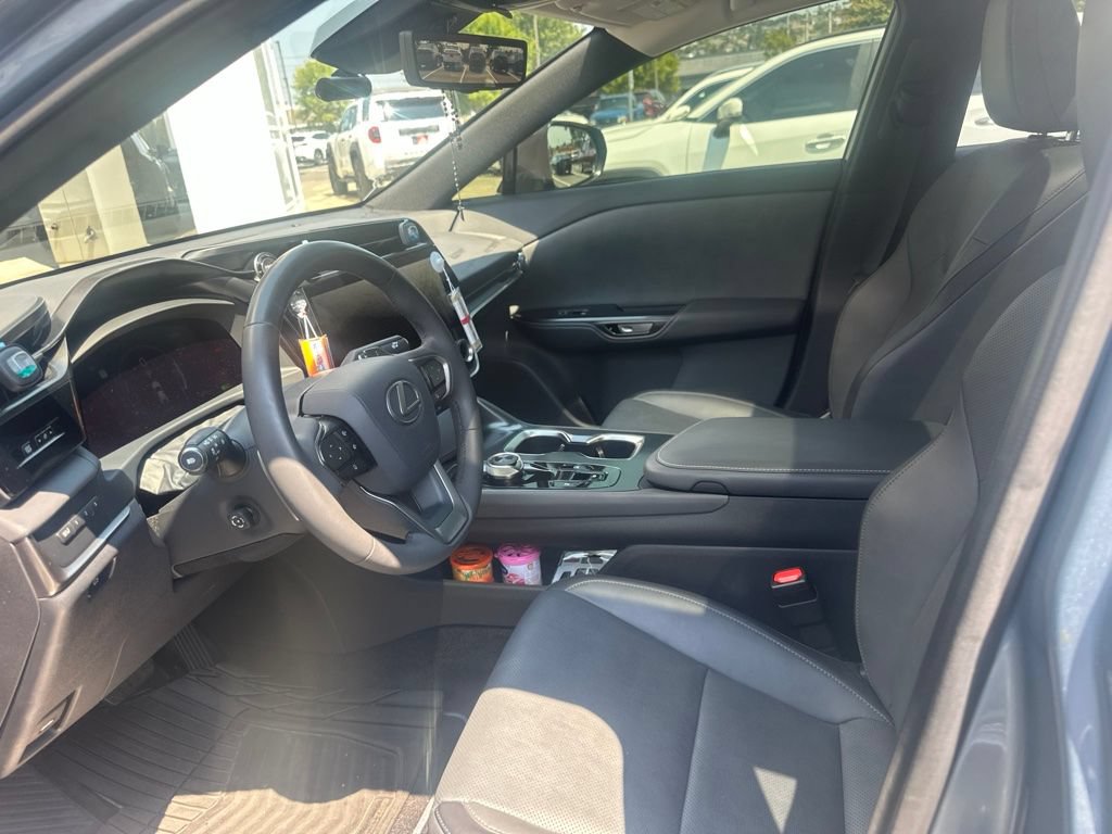 Used 2024 Lexus RZ 450e Premium w/ Technology Package AWD/4WD image 3