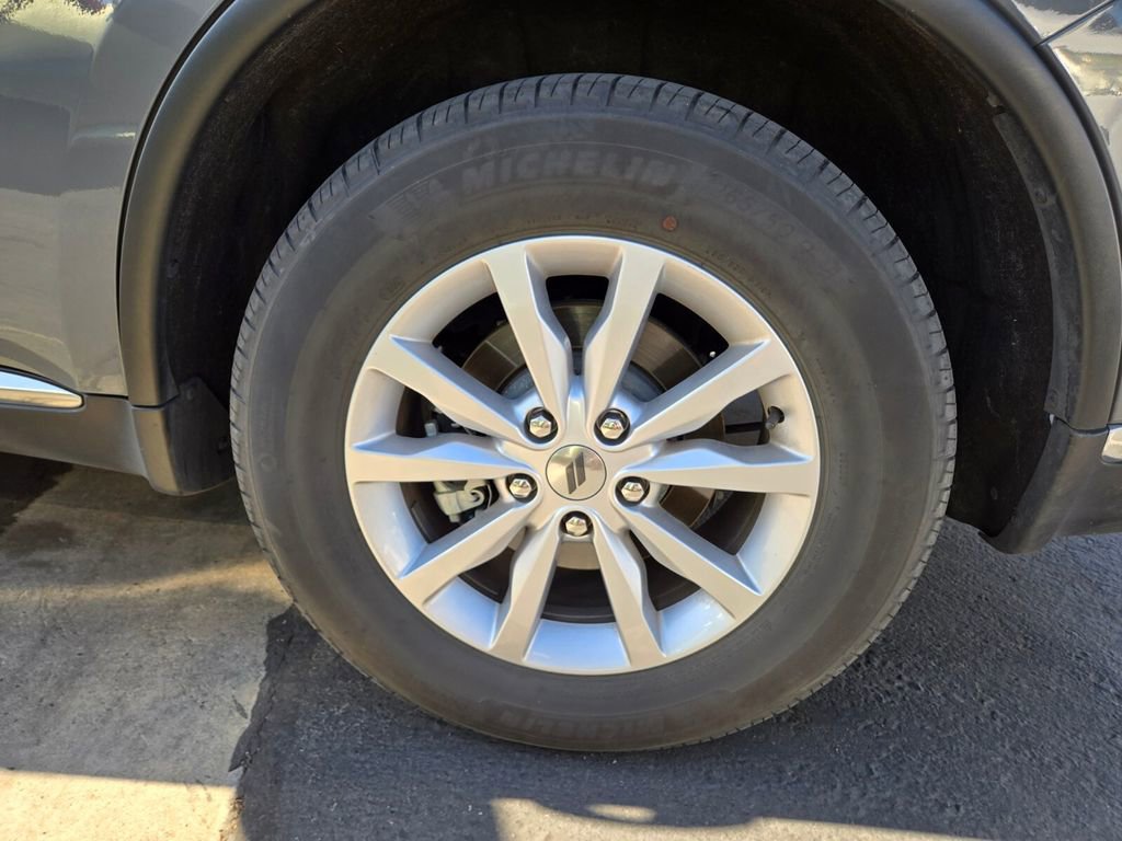 Used 2023 Dodge Durango SXT Launch Edition RWD image 3