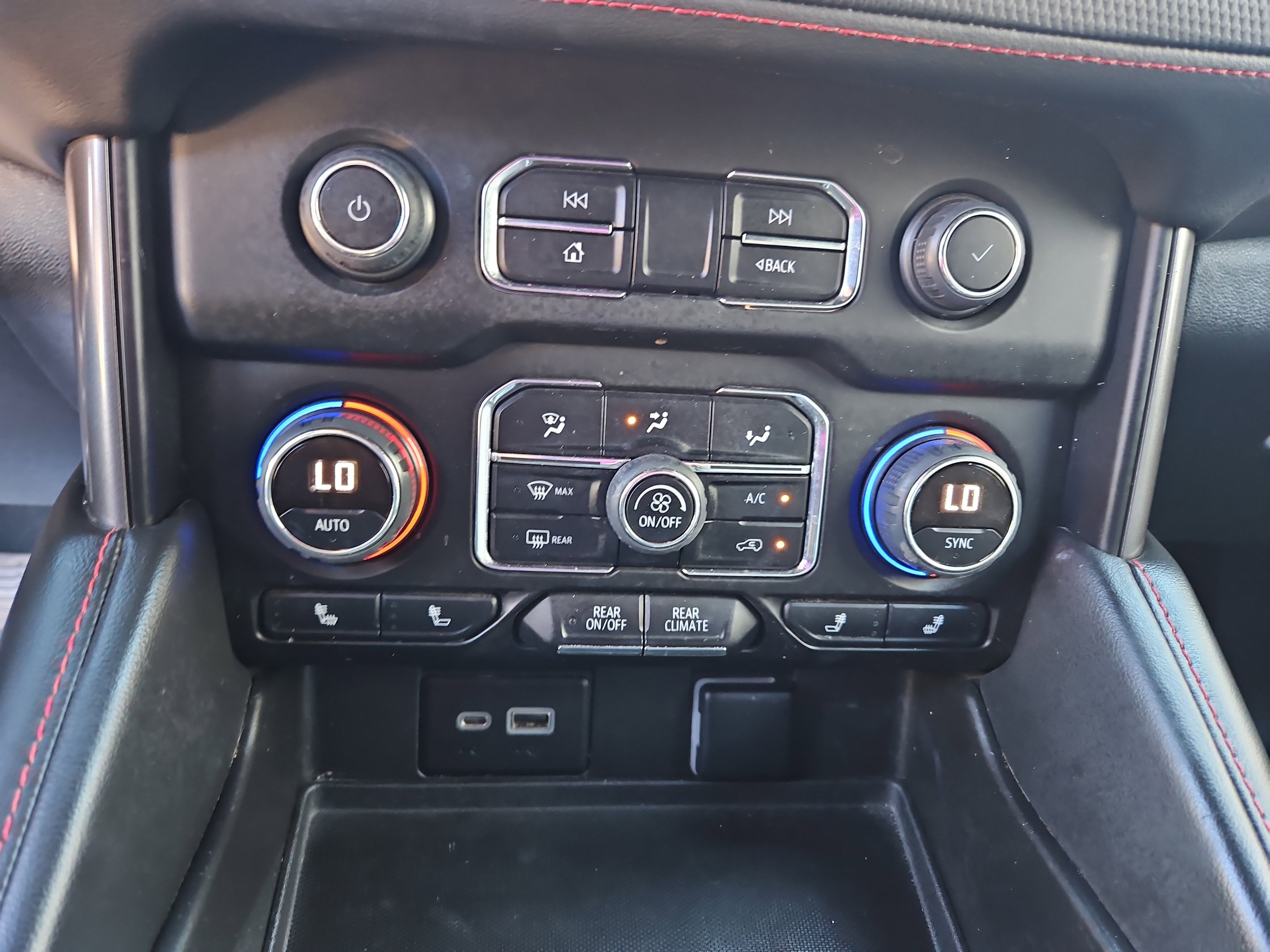 Used 2023 Chevrolet Tahoe RST image 17