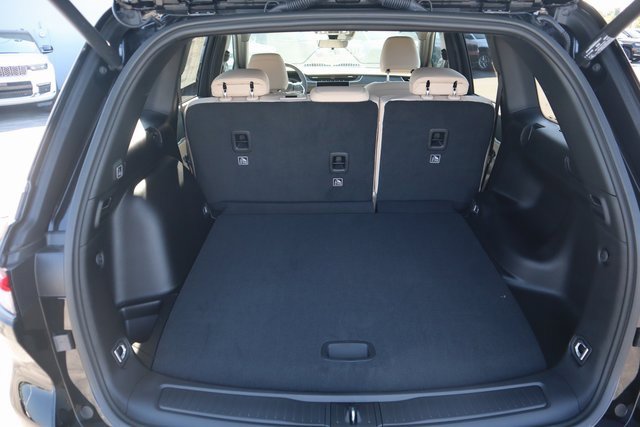 New 2025 Jeep Grand Cherokee Limited w/ Trailer Tow Package image 25