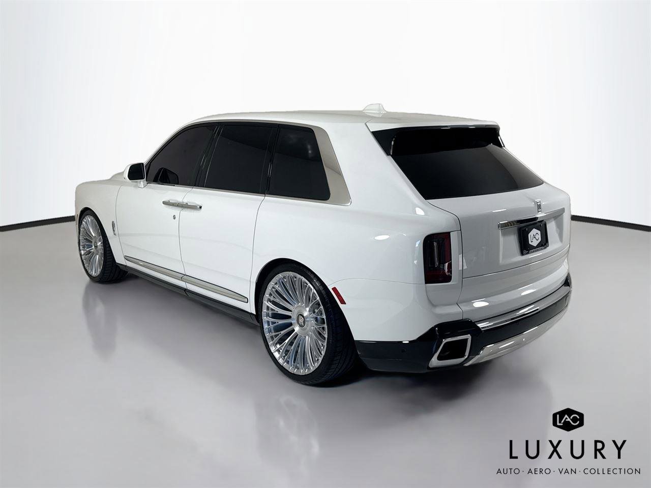 Used 2025 Rolls-Royce Cullinan AWD/4WD image 8