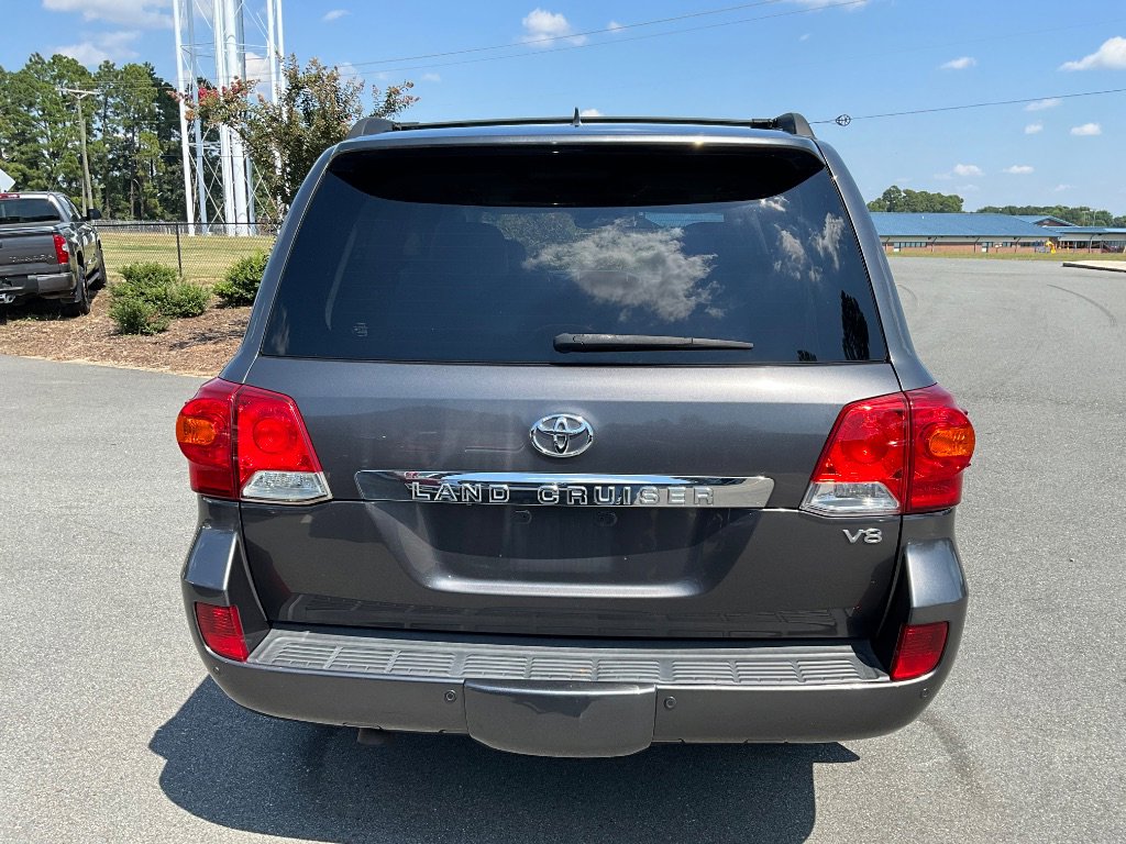 Used 2013 Toyota Land Cruiser image 5
