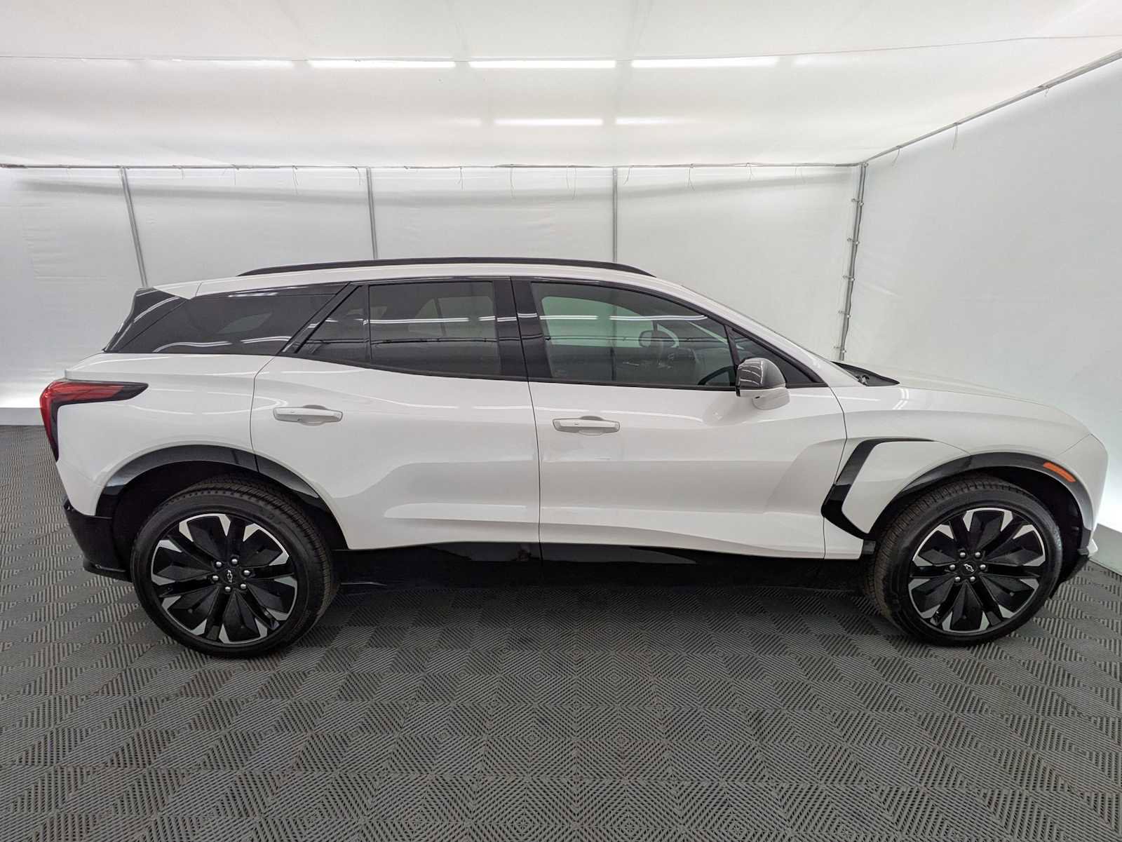 New 2025 Chevrolet Blazer EV RS AWD/4WD image 7