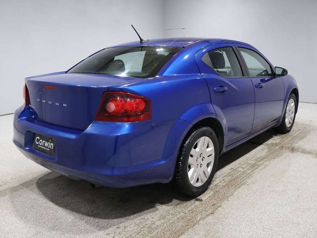 Used 2014 Dodge Avenger SE image 2