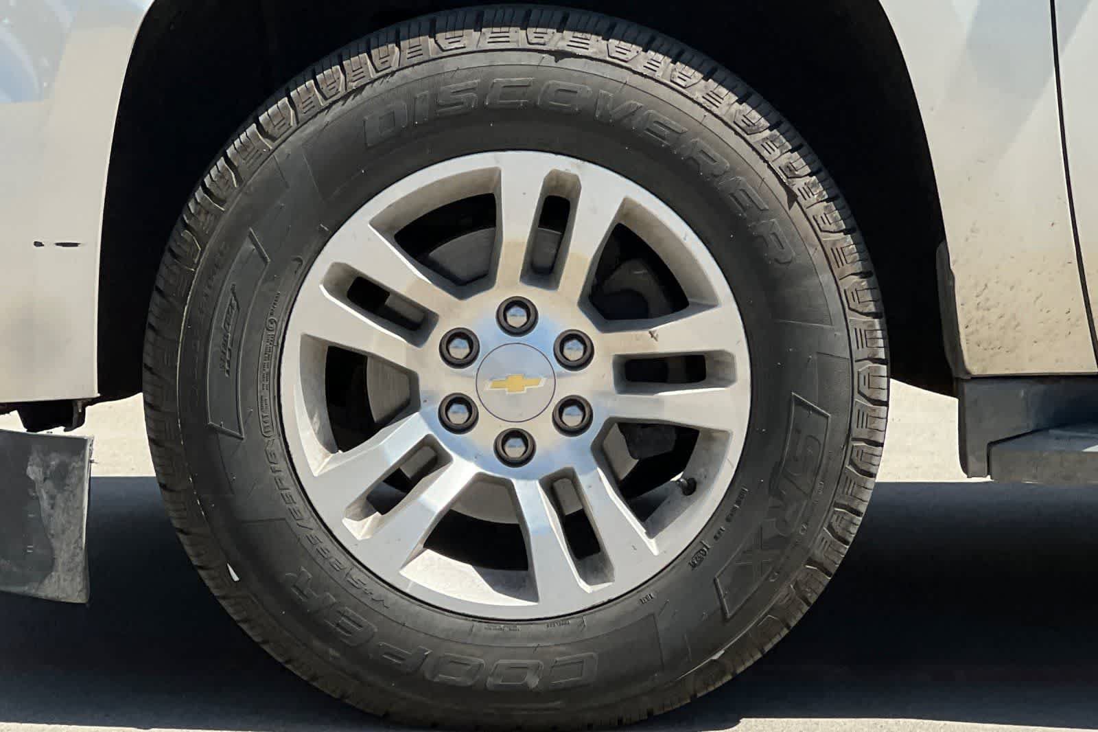 Used 2015 Chevrolet Suburban LT AWD/4WD image 12
