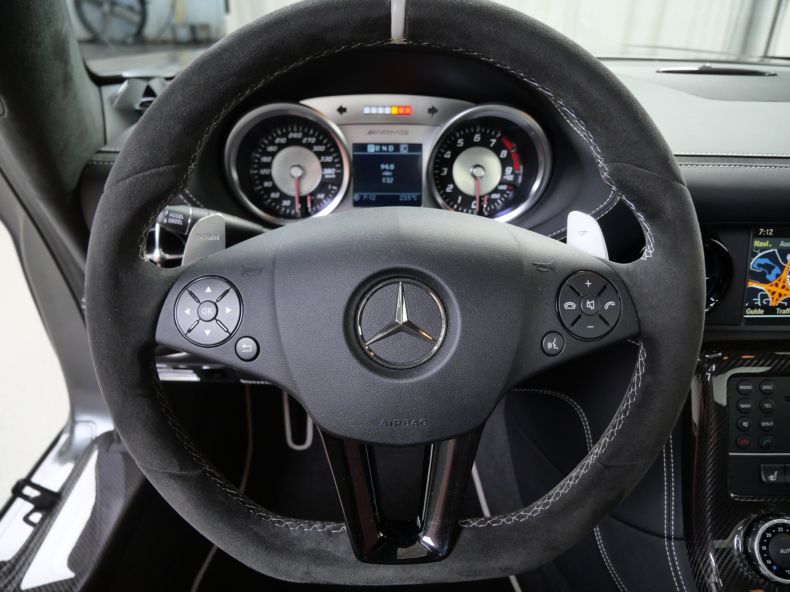 Used 2015 Mercedes-Benz SLS AMG GT Final Edition image 25