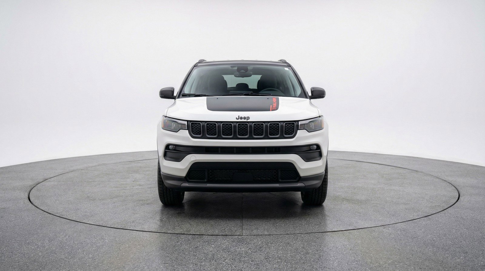 Used 2025 Jeep Compass Trailhawk image 2