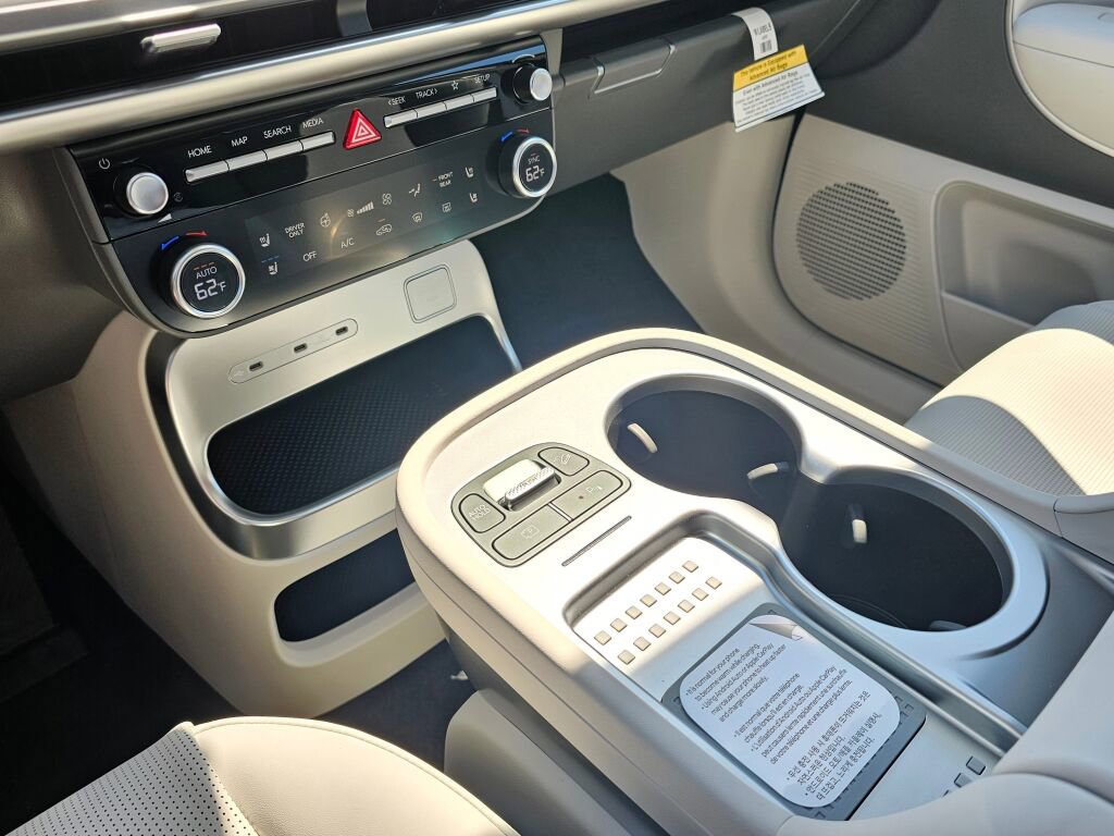 New 2026 Hyundai Ioniq 9 SEL image 22