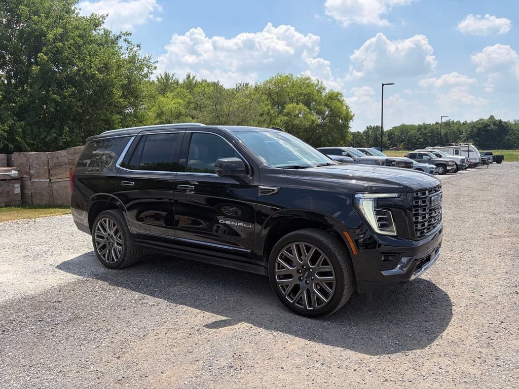 Used 2026 GMC Yukon Denali Ultimate AWD/4WD image 16