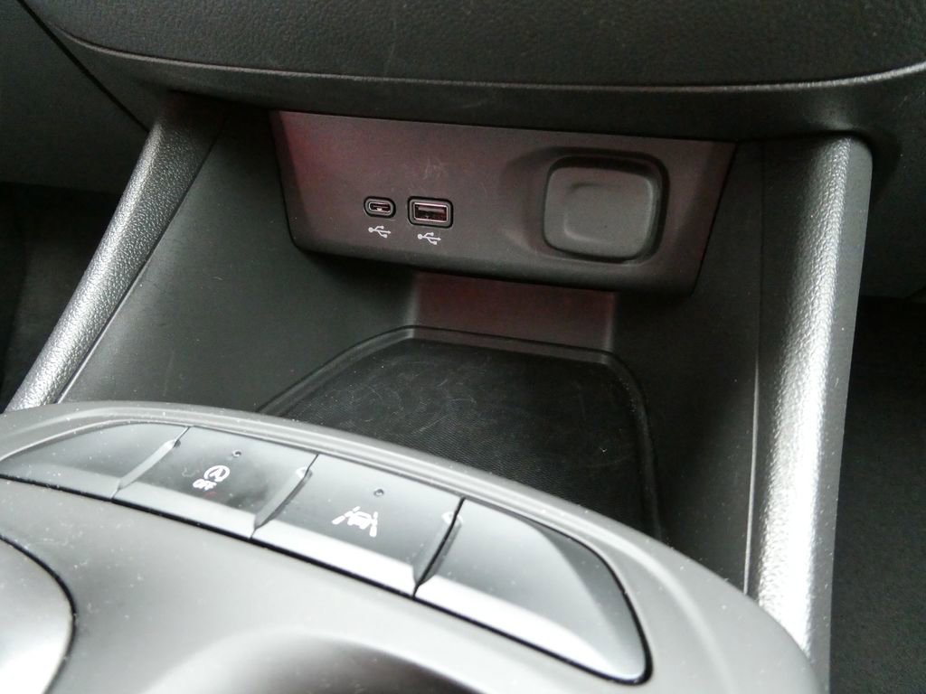 Certified 2025 Buick Envista Preferred FWD image 27