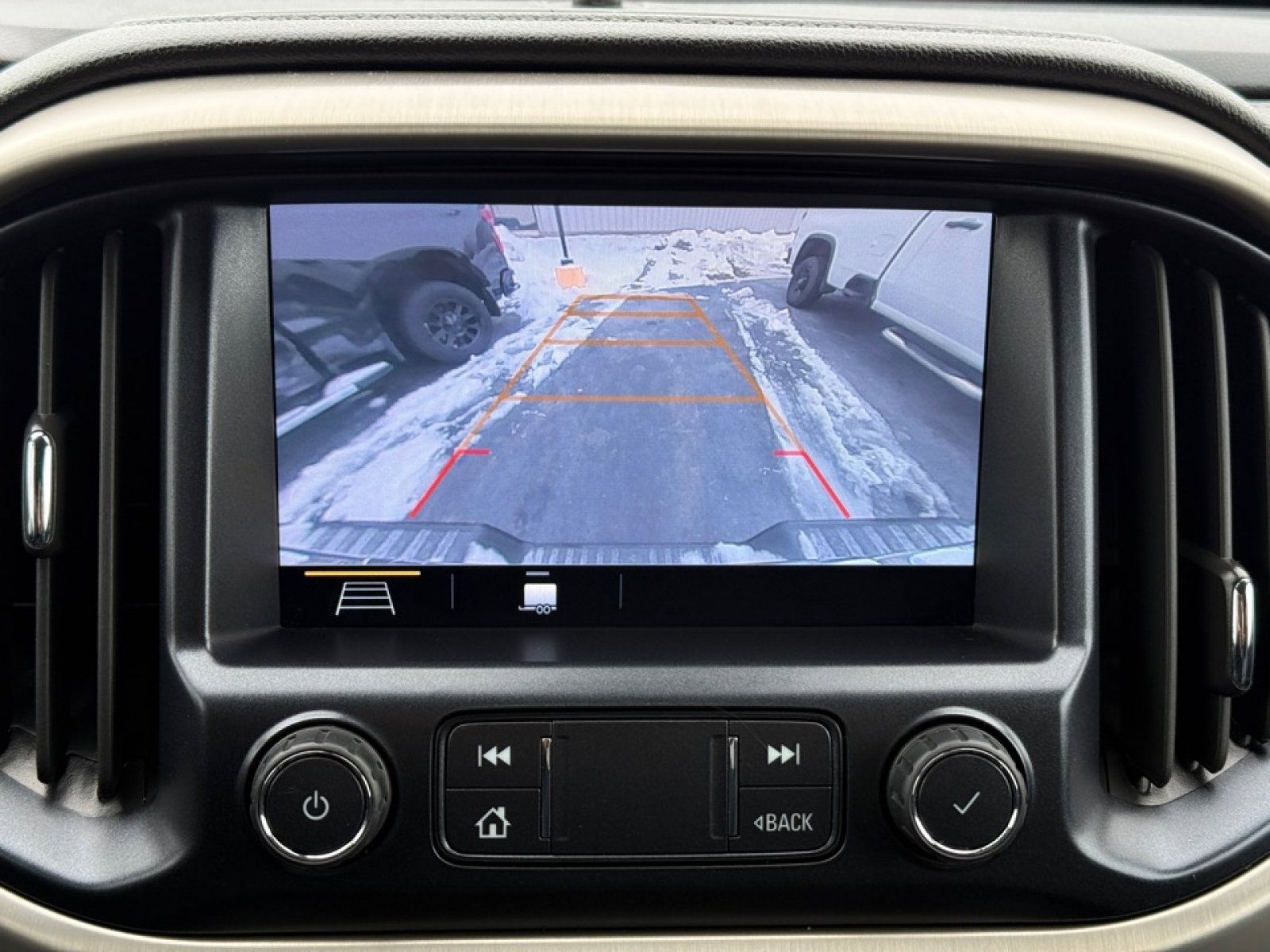 Used 2020 GMC Canyon Denali image 25