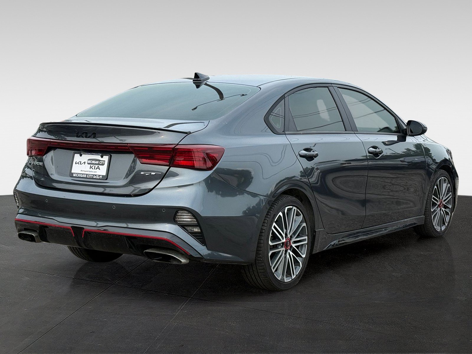 Used 2022 Kia Forte GT w/ GT2 Package FWD image 5