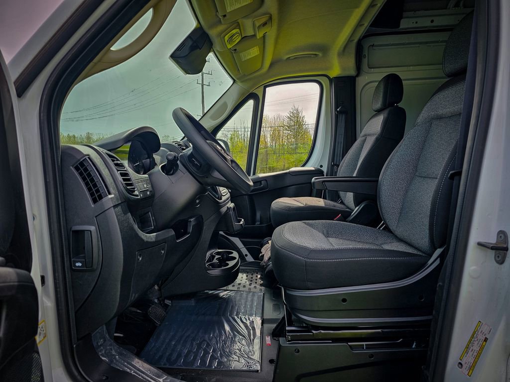 New 2026 RAM ProMaster 2500 w/ Convenience Group FWD image 12