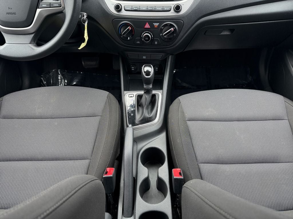 Used 2021 Hyundai Accent SE FWD image 12