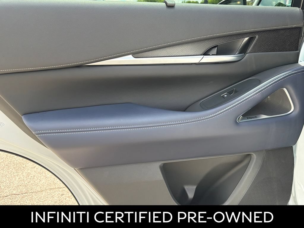 Certified 2026 INFINITI QX60 Sport w/ Dark Cargo Package AWD/4WD image 31