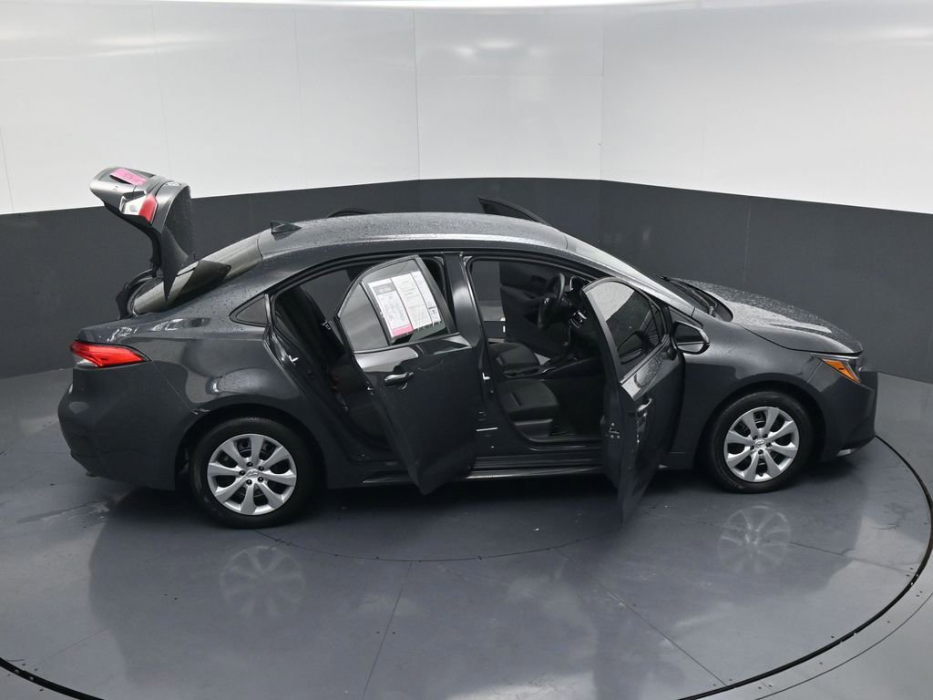 Used 2023 Toyota Corolla LE image 22