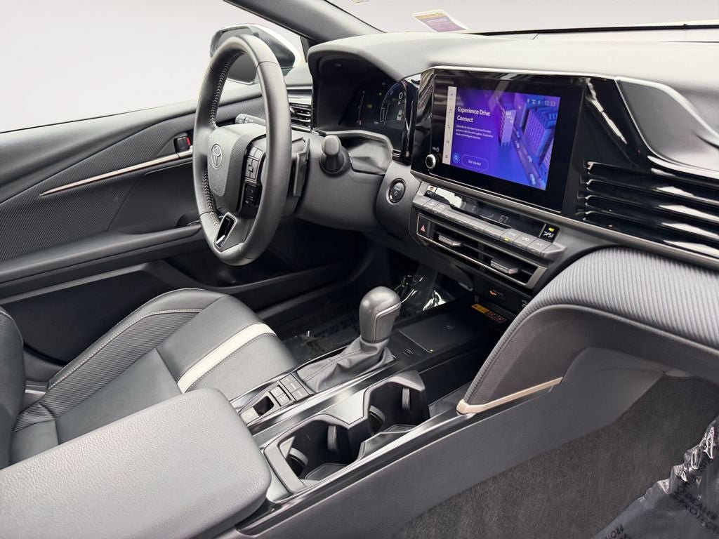 Used 2025 Toyota Camry SE FWD image 26