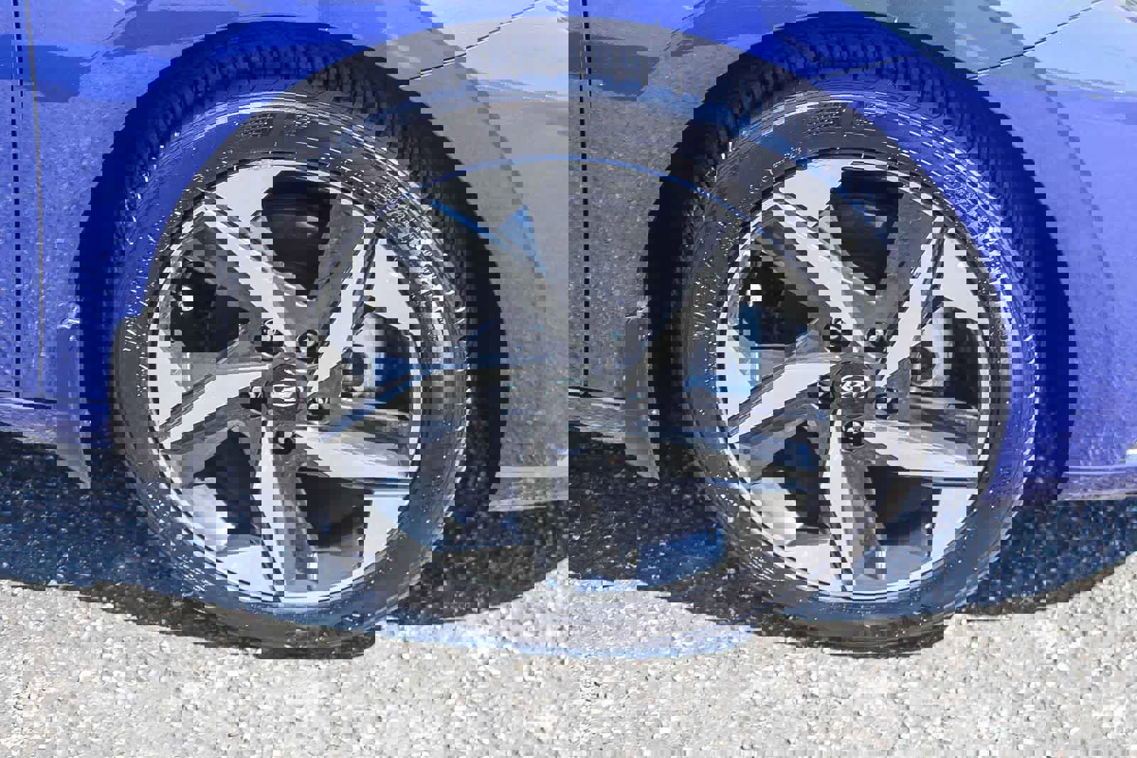 Used 2023 Hyundai Elantra SEL w/ Convenience Package image 12